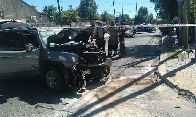 Choque en Quilmes – Murieron dos policías que integraban un operativo de control vehicular